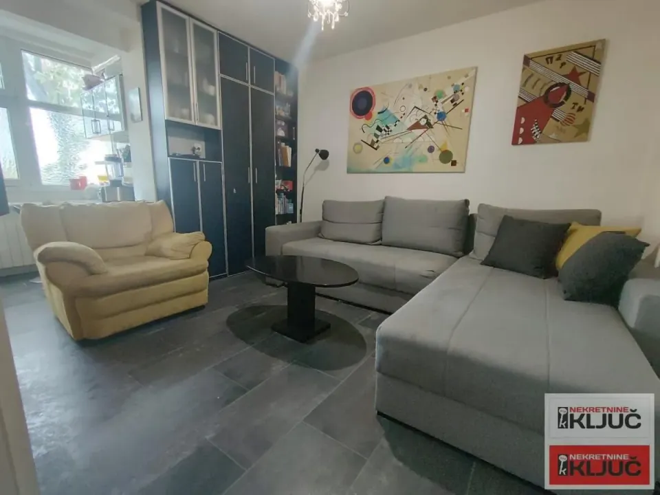 Prodaja, dvosoban stan, 40m², Grbavica, Novi Sad Sve Podlokacije