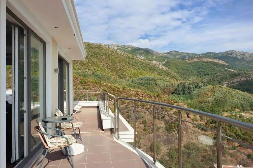 Sale, apartment, 126m², Bečići, Budva