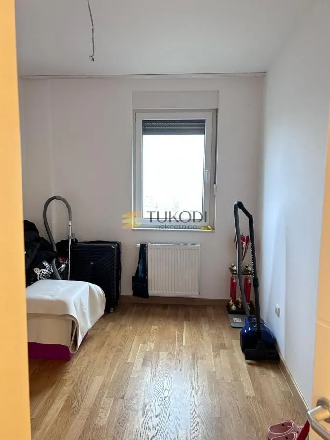 Prodaja, trosoban stan, 58m², Sremska Kamenica, Petrovaradin