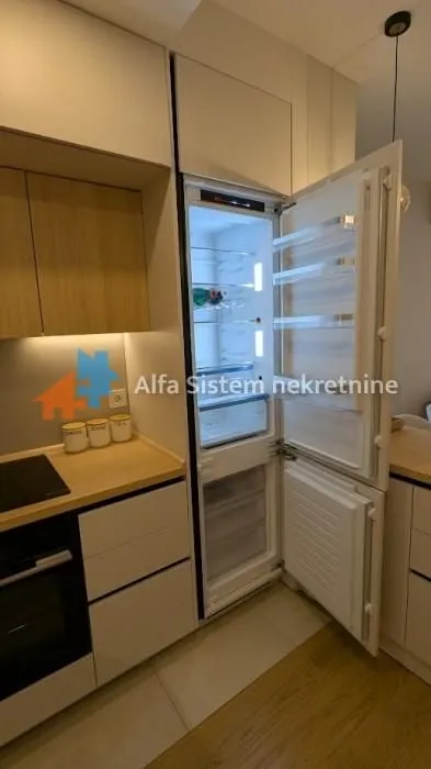 Rent, three bedroom apartment, 73m², Savski Venac, Beograd