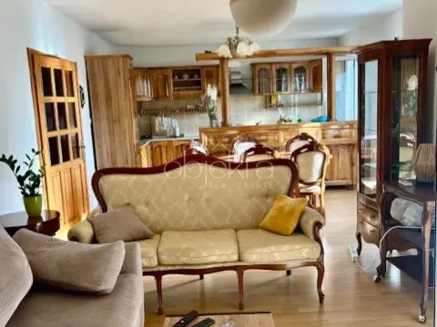 Rent, apartment, 100m², Tivat, Crna Gora - image 3