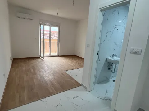 Rent, apartment, 30m², Zabjelo, Podgorica - image 3