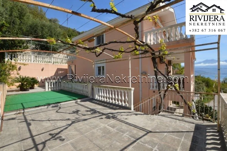 Prodaja, kuća, 202m², Baošići, Herceg Novi