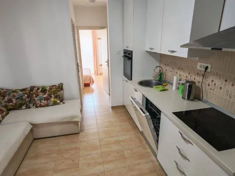 Rent, one bedroom apartment, 33m², Centar, Budva - image 4