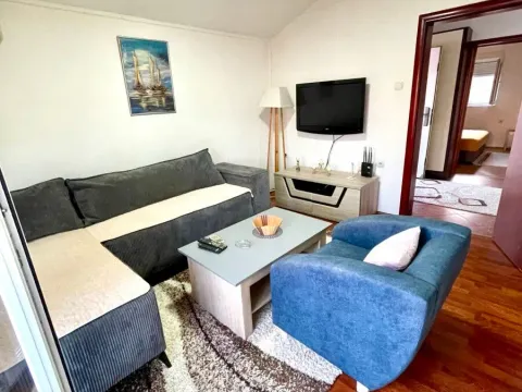 Izdavanje, dvosoban stan, 70m², Gornja Gorica, Podgorica - image 6