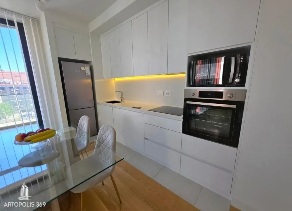 Sale, three bedroom apartment, 77m², Savski Venac, Beograd