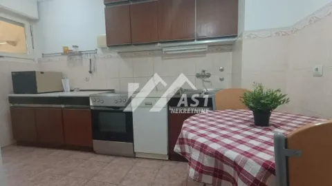 Izdavanje, trosoban stan, 70m², Novo naselje, Novi Sad - image 3