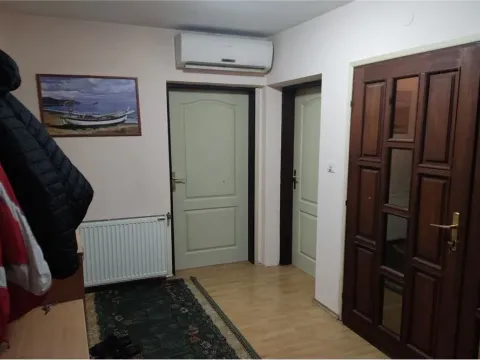 Prodaja, kuća, 340m², Niš, Srbija - image 39