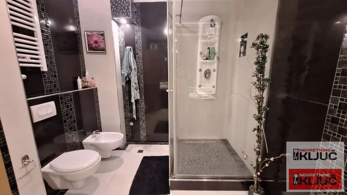 Prodaja, trosoban stan, 108m², Bulevar Evrope, Novi Sad Sve Podlokacije