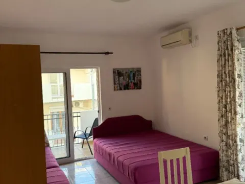 Izdavanje, garsonjera, 35m², Ilino, Bar - image 4