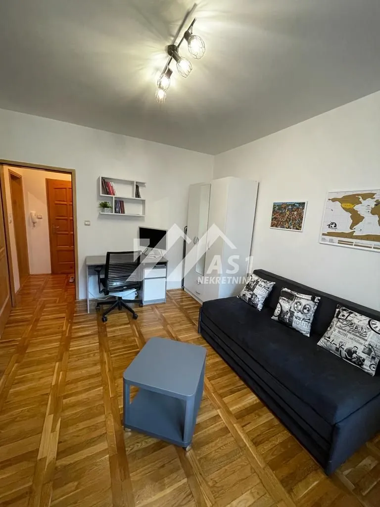 Rent, apartment, 23m², Bulevar Oslobodjenja, Novi Sad Sve Podlokacije