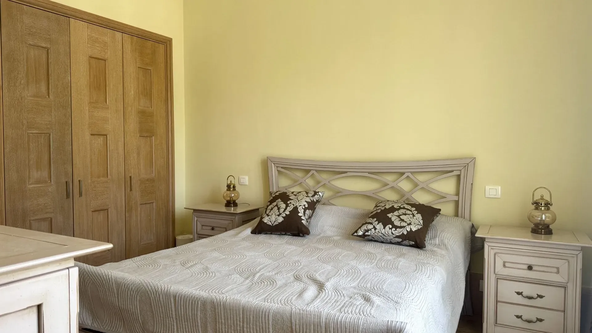 Rent, four bedroom apartment, 228m², Porto Montenegro, Tivat