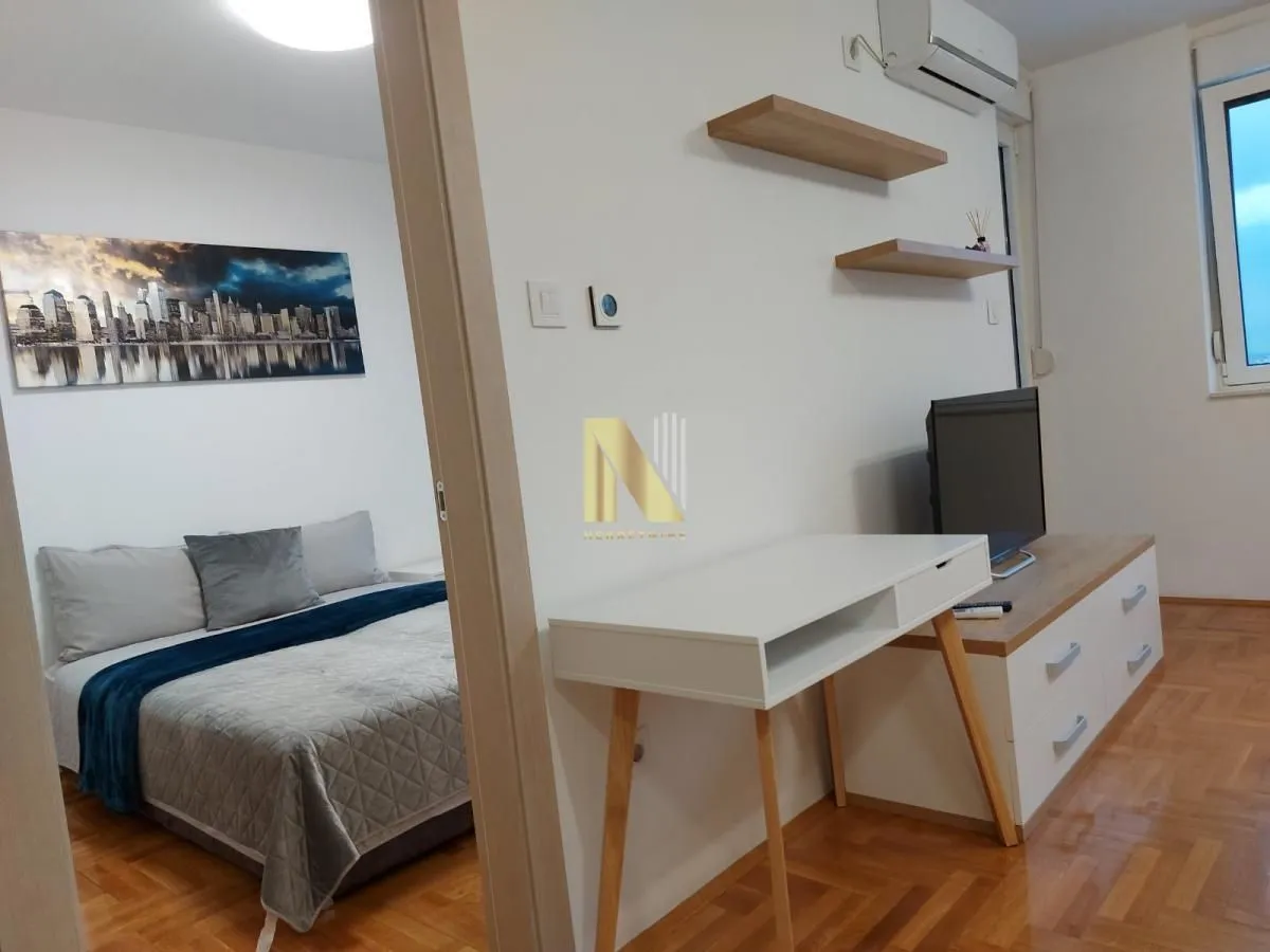Izdavanje, dvosoban stan, 40m², Grbavica, Novi Sad Sve Podlokacije