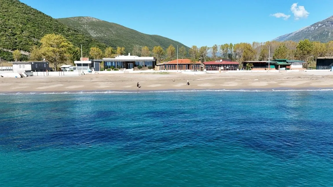 Rent, office space, 610m², Jaz, Budva