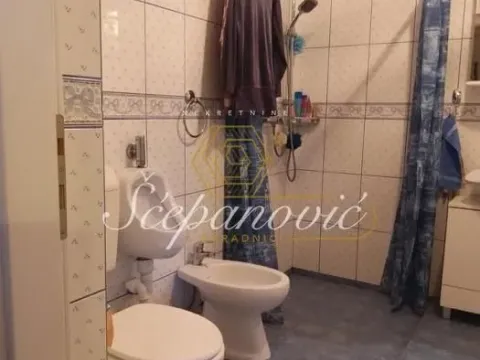 Prodaja, kuća, 360m², Veternik, Novi Sad Sve Podlokacije - image 18