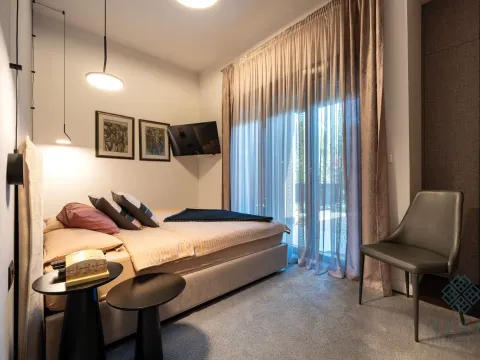 Prodaja, dvosoban stan, 80m², Gornja Gorica, Podgorica - image 12