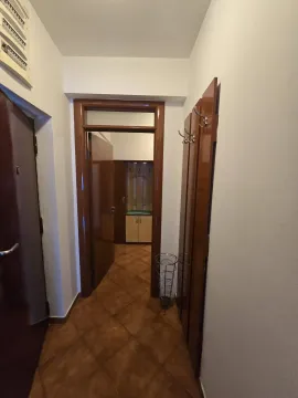 Izdavanje, dvosoban stan, 85m², Centar, Tivat - image 15