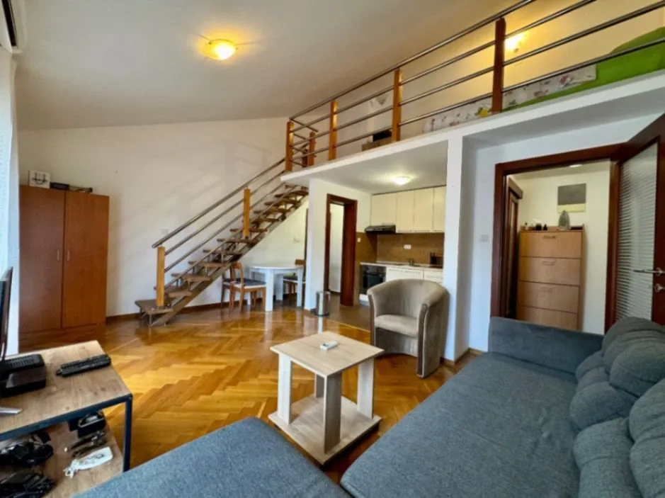 Stan-na-dan, jednosoban stan, 45m², Centar, Budva