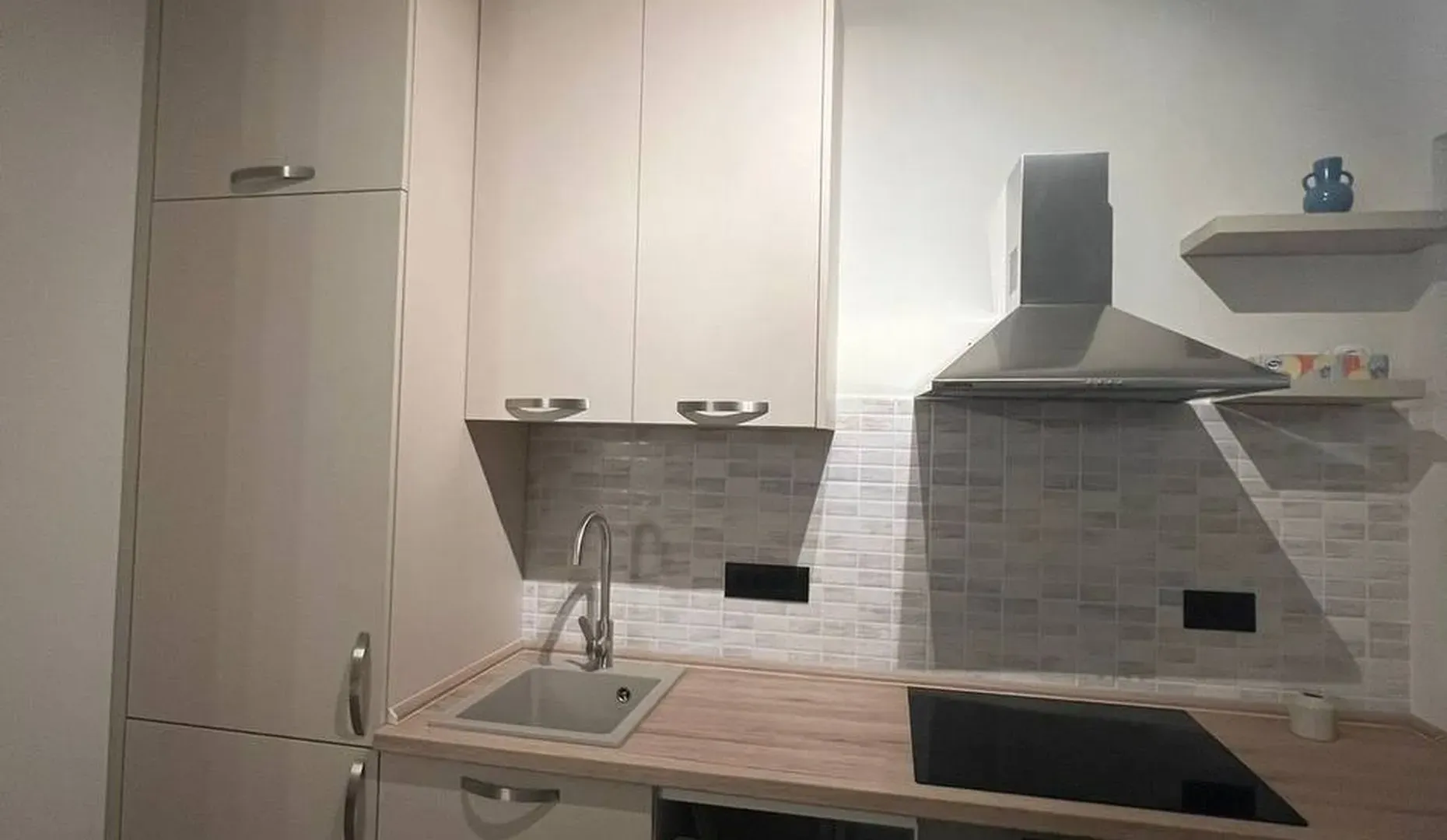 Prodaja, jednosoban stan, 25m², Tivat, Crna Gora