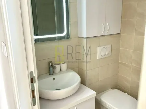Rent, one bedroom apartment, 43m², City Kej, Podgorica - image 3