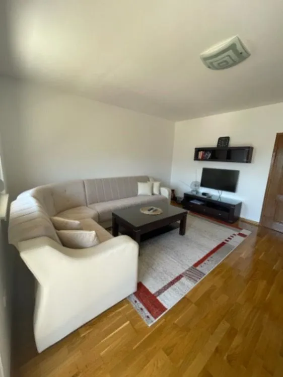 Izdavanje, stan, 72m², Ilino, Bar