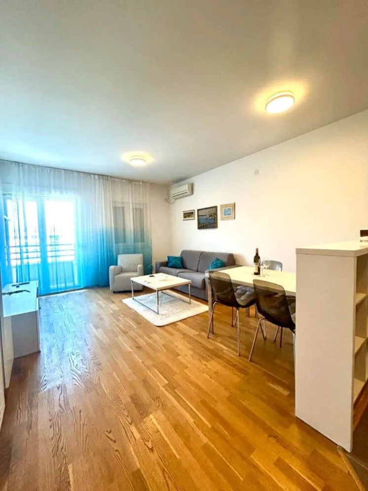 Rent, one bedroom apartment, 51m², City Kvart, Podgorica