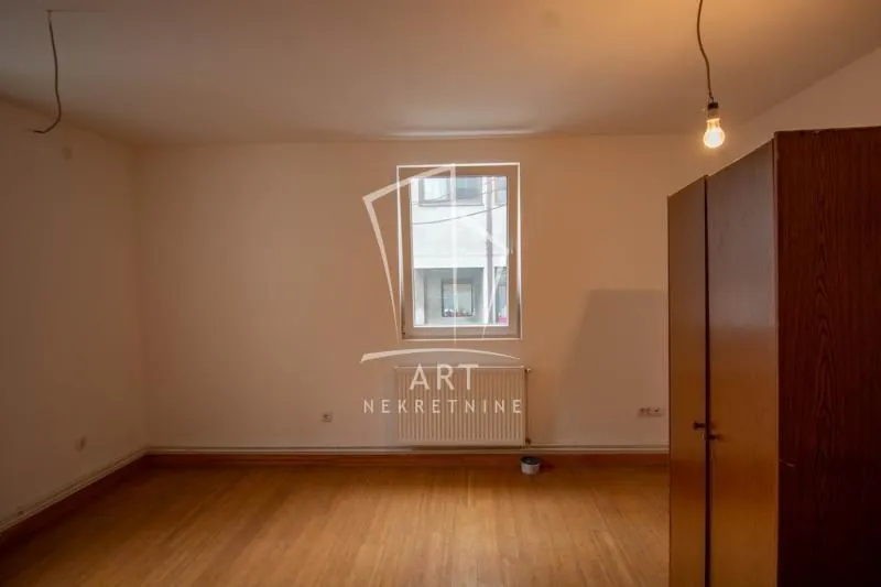 Sale, house, 230m², Zemun Centar, Zemun Sve Podlokacije