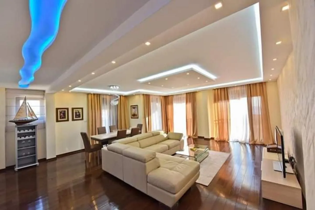Sale, three bedroom apartment, 160m², Petrovac, Budva