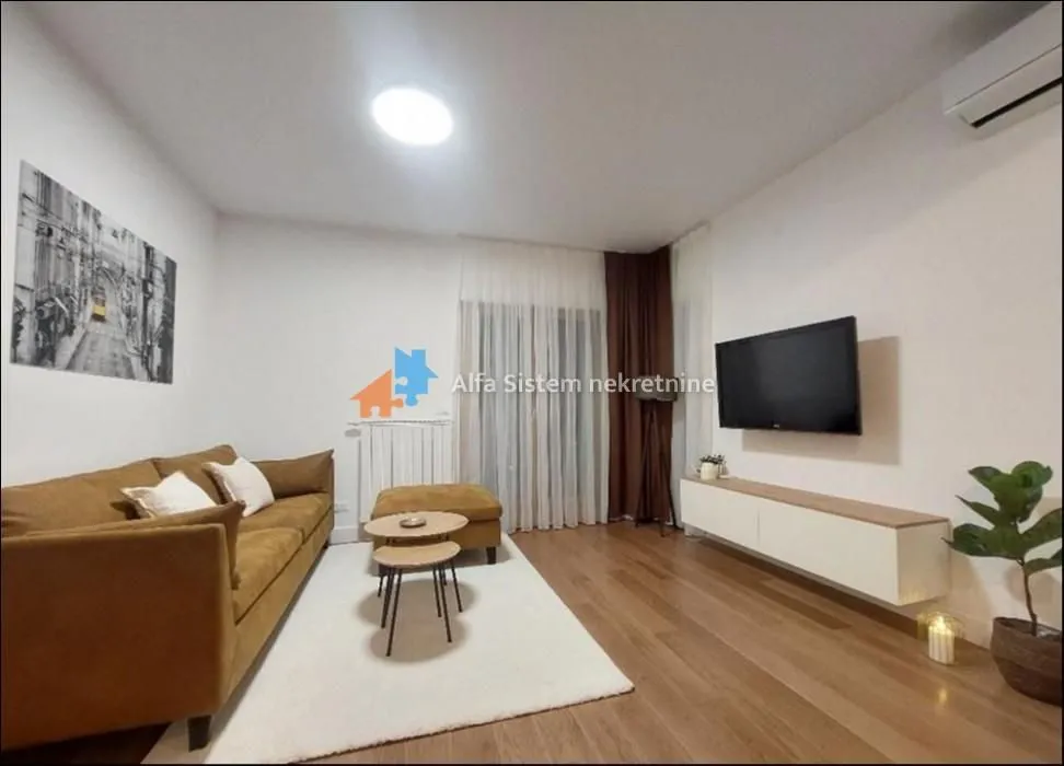 Rent, three bedroom apartment, 69m², Karaburma, Palilula Sve Podlokacije