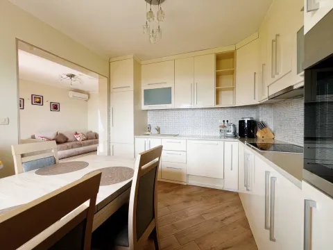 Sale, two bedroom apartment, 68m², Centar, Tivat - image 4