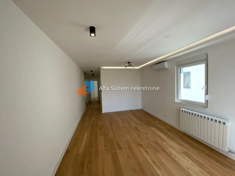 Izdavanje, trosoban stan, 52m², Lekino Brdo, Voždovac Sve Podlokacije