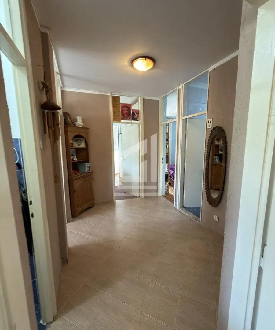 Prodaja, dvosoban stan, 83m², Momišići, Podgorica