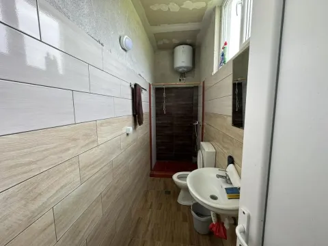 Rent, office space, 450m², Kotor, Crna Gora - image 5