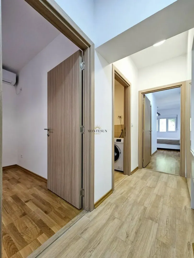Rent, one bedroom apartment, 78m², Centar, Budva