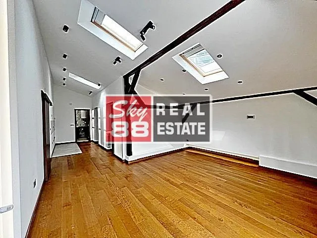 Prodaja, trosoban stan, 66m², Vračar Hram, Vračar Sve Podlokacije
