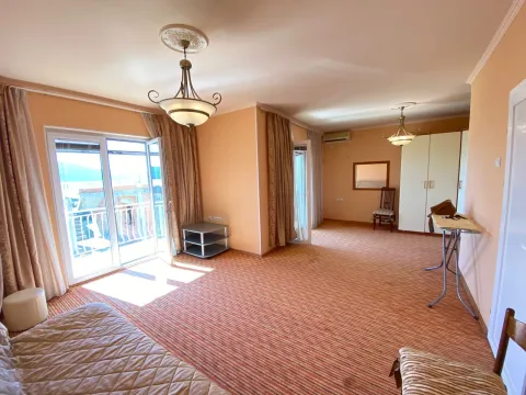 Prodaja, stan, 180m², Tivat, Crna Gora - image 8