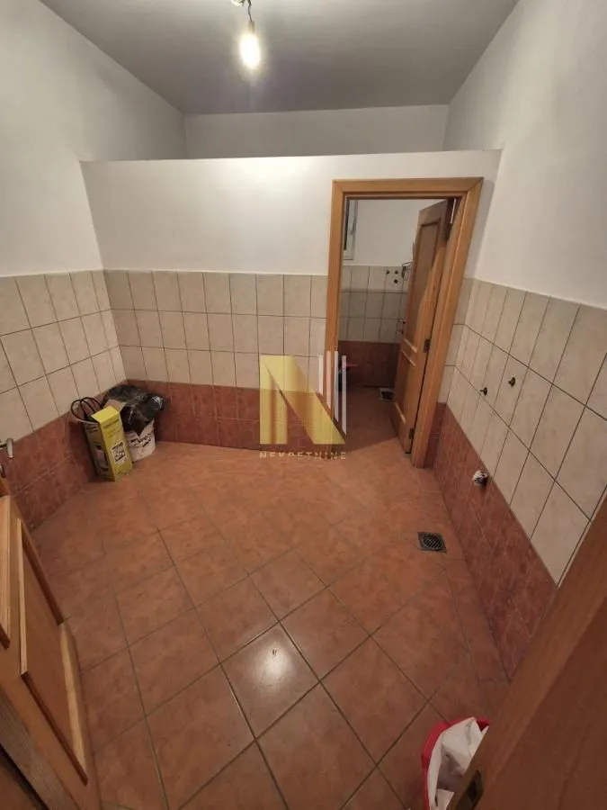 Rent, office space, 800m², Sajlovo, Novi Sad Sve Podlokacije