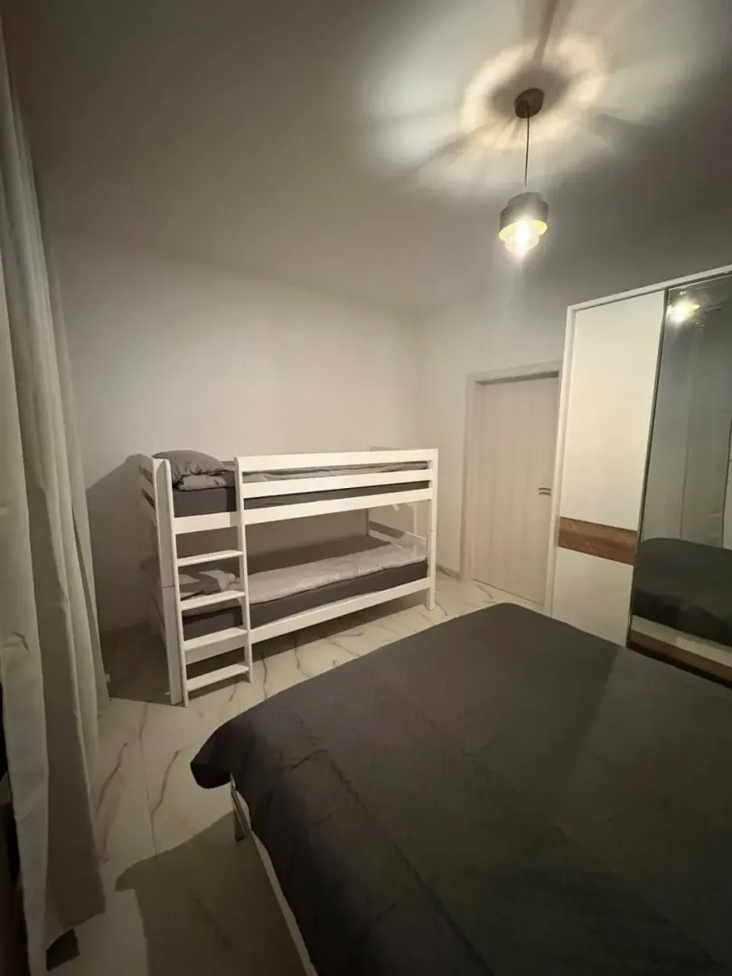 Rent, one bedroom apartment, 40m², Bečići, Budva