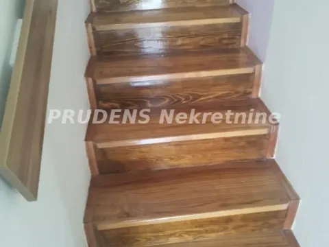 Prodaja, kuća, 240m², Surčin, Beograd - image 11