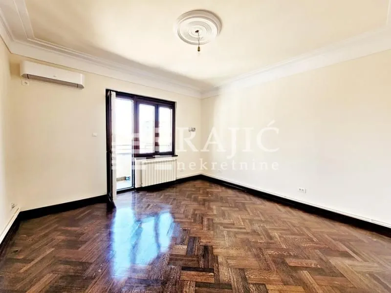 Rent, office space, 95m², Stari Grad, Beograd