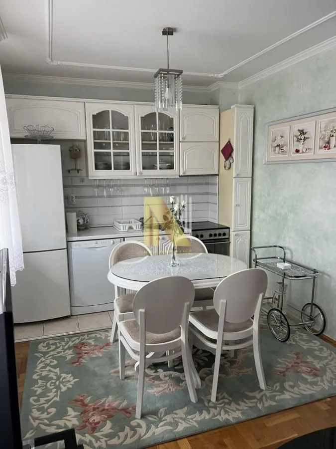 Izdavanje, dvosoban stan, 37m², Grbavica, Novi Sad Sve Podlokacije