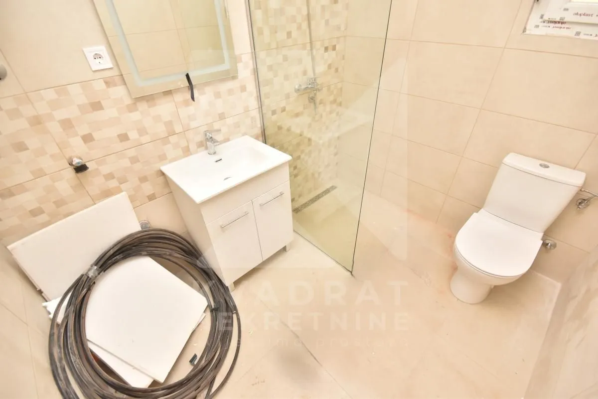 Rent, office space, 52m², Ibričevina, Podgorica