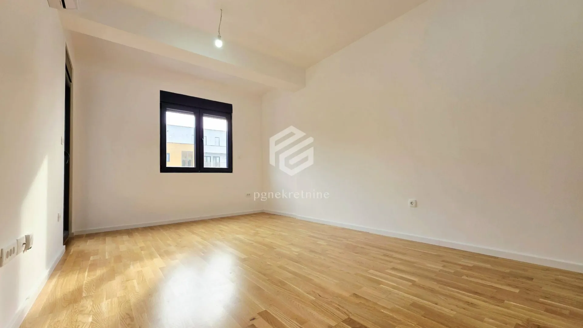 Prodaja, jednosoban stan, 43m², Stari Aerodrom, Podgorica