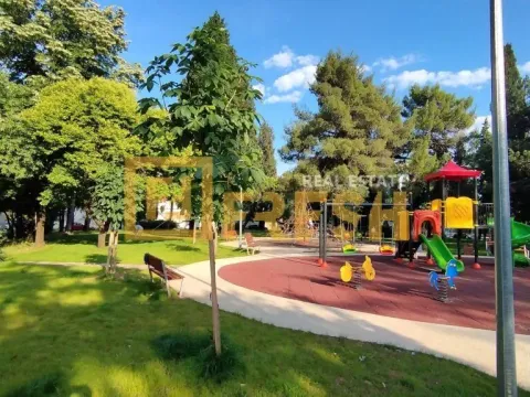 Prodaja, dvosoban stan, 78m², Centar, Podgorica - image 11