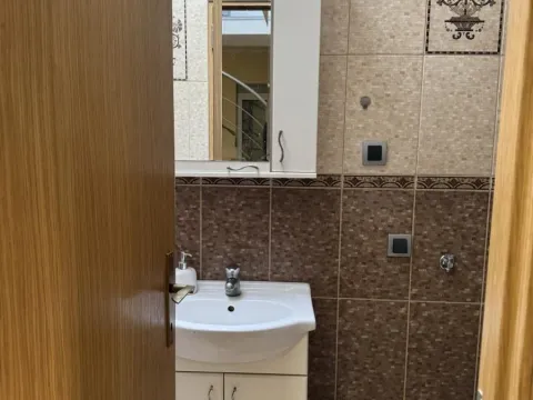 Izdavanje, poslovni prostor, 100m², Surčin, Beograd - image 6