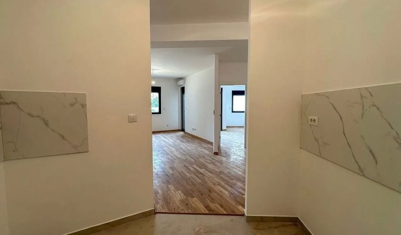 Prodaja, jednosoban stan, 57m², Zagorič, Podgorica