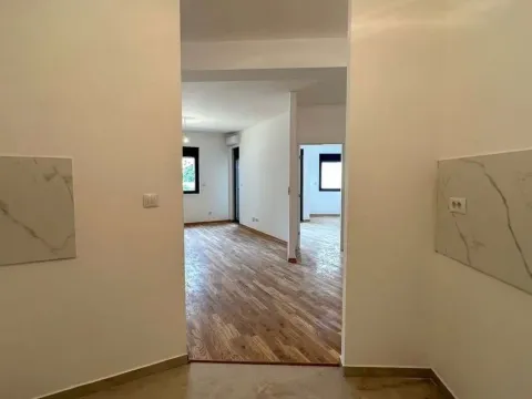 Sale, one bedroom apartment, 57m², Podgorica, Crna Gora - image 5