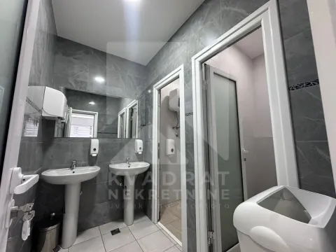 Izdavanje, poslovni prostor, 362m², Ljubović, Podgorica - image 35