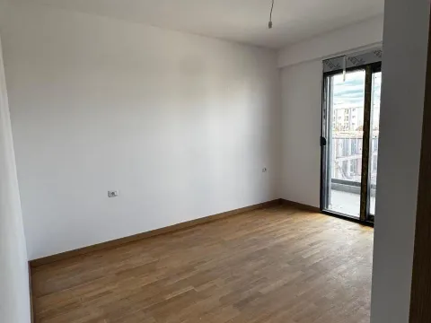 Prodaja, dvosoban stan, 90m², Pobrežje, Podgorica - image 4