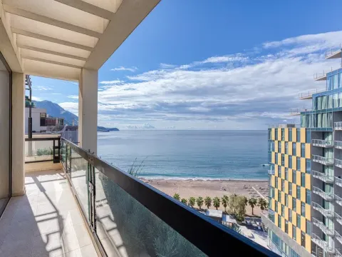 Sale, two bedroom apartment, 113m², Bečići, Budva - image 1